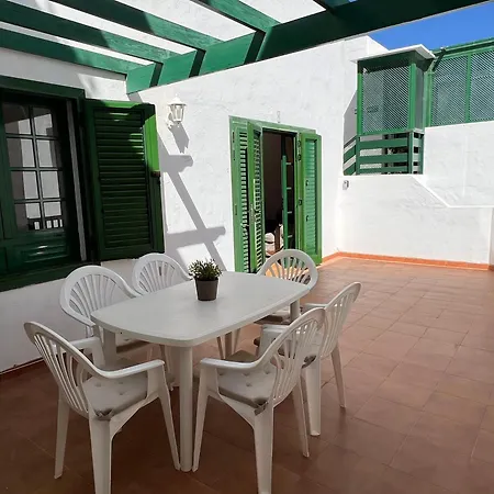 Sonrisa - Spacious Two Bedroom Apartment *