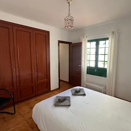 Apartamento Sonrisa - Spacious Two Bedroom